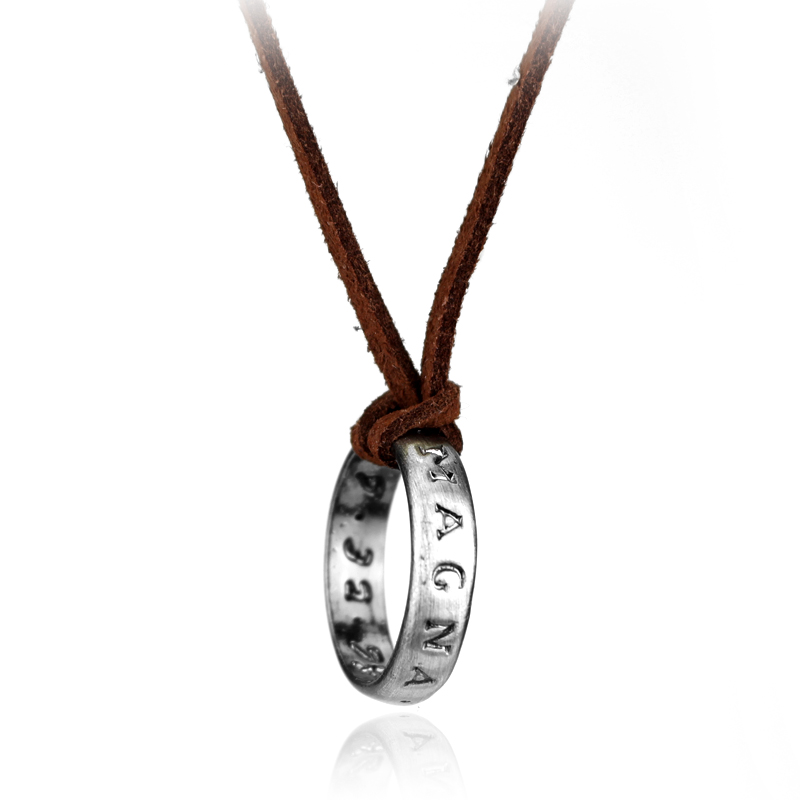 Collar de cadena de cuero con  - Vintage Item reseña y precio