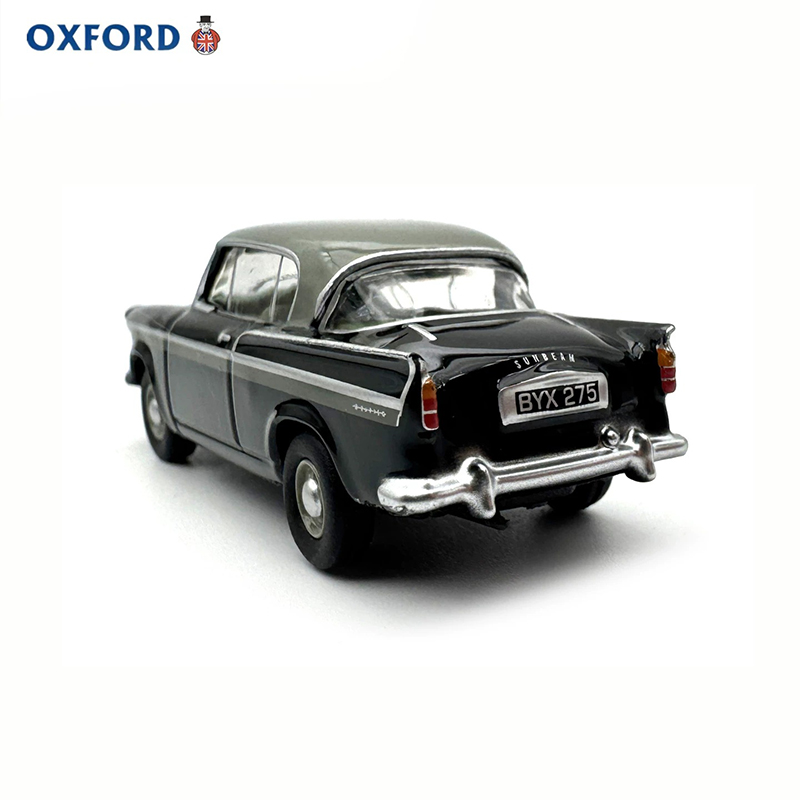 Modelo de Coche Clásico OXFORD - Vintage And Collectible Toys reseña y precio