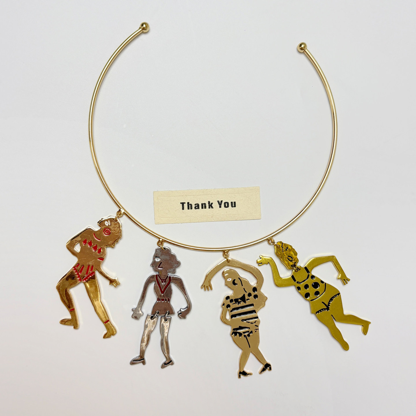 Collar con colgante de figura  - Vintage Collectible Figures reseña y precio